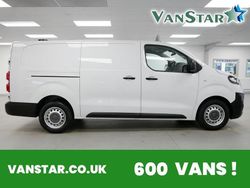White Used 2024 Vauxhall Vivaro Edition Van | £18,989 (A bit pricey)