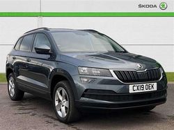 Quartz grey metallic Used 2019 Skoda Karoq SE SUV | £12,000 (Fair price)