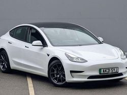 White Used 2021 Tesla Model 3 Standard Range Plus Sedan | £13,495 (Fair price)