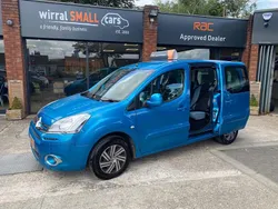 Blue Used 2015 Citroën Berlingo VTR Sport MPV | £7,999 (Fair price)