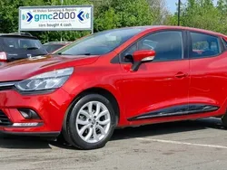 Red Used 2016 Renault Clio IV Dynamique Hatchback | £7,995 (Fair price)