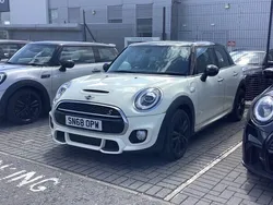 Silver Used 2018 Mini Cooper Hatch Hatchback | £11,800 (Good price)