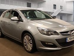Silver Used 2015 Vauxhall Astra Excite Hatchback | £2,999 (Super price)