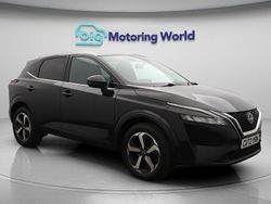 Black Used 2022 Nissan Qashqai N-Connecta SUV | £17,090 (Fair price)