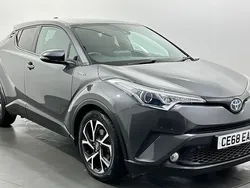 Used 2018 Toyota C-HR Design SUV | £15,535 (Fair price)