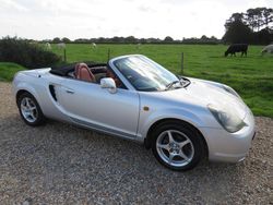 Silver Used 2000 Toyota MR2 Cabriolet | £3,950 (Good price)