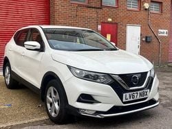 White Used 2017 Nissan Qashqai Acenta SUV | £9,000 (Good price)