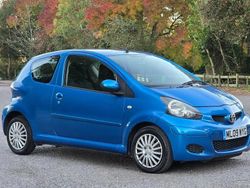 Blue Used 2009 Toyota Aygo Hatchback | £2,000 (Super price)