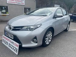 Silver Used 2013 Toyota Auris Hatchback | £6,395 (Fair price)