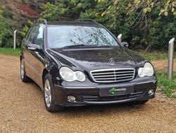 Black Used 2005 Mercedes C180 Avantgarde Estate | £999 (Super price)