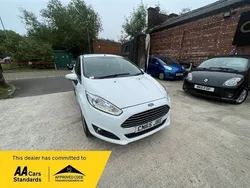 White Used 2015 Ford Fiesta Zetec Hatchback | £5,495 (Fair price)