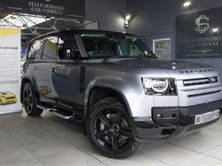 Eiger grey Used 2022 Land Rover Defender SE SUV | £56,990 (Fair price)