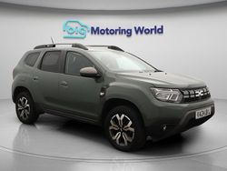 Green Used 2024 Dacia Duster Journey SUV | £14,600 (Fair price)
