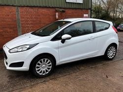 White Used 2014 Ford Fiesta Style Hatchback | £4,795 (Good price)