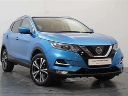 Blue Used 2017 Nissan Qashqai N-Connecta SUV | £10,798 (Fair price)