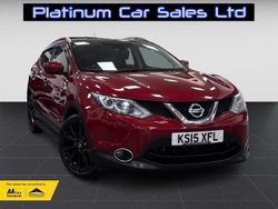 Red Used 2015 Nissan Qashqai Tekna SUV | £8,995 (Expensive)