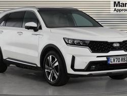 White Used 2020 Kia Sorento SUV | £29,990 (Fair price)