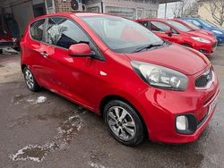 Red Used 2014 Kia Picanto Hatchback | £4,875 (Expensive)