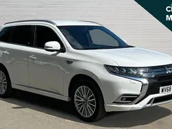 White Used 2018 Mitsubishi Outlander P-HEV Estate | £13,221 (Fair price)