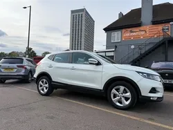 White Used 2017 Nissan Qashqai Acenta SUV | £9,390 (Good price)