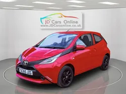 Red Used 2015 Toyota Aygo Hatchback | £4,795 (Fair price)