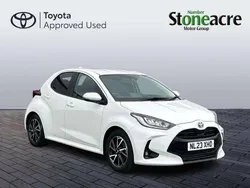 White Used 2023 Toyota Yaris Hybrid Design Hatchback | £17,200 (Fair price)