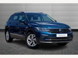 Nightshade blue Used 2022 VW Tiguan Life SUV | £21,895 (Fair price)