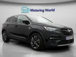 Black Used 2020 Vauxhall Grandland X SRi SUV | £10,700 (Fair price)