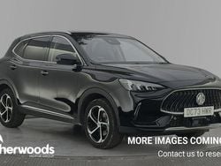 Black Used 2024 MG HS Trophy SUV | £17,499 (Fair price)