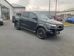 Black New 2025 Toyota HiLux Pickup | £50,394 (Expensive)