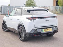 White Used 2024 Peugeot e-3008 GT SUV | £27,002 (Fair price)