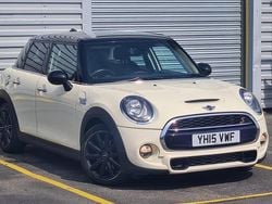White Used 2015 Mini Cooper S Hatch Hatchback | £9,599 (Good price)