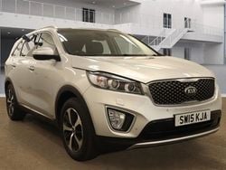 Silver Used 2015 Kia Sorento SUV | £11,350 (Expensive)