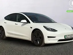 White Used 2021 Tesla Model 3 Standard Range Sedan | £16,199 (Fair price)