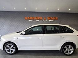 White Used 2015 Skoda Rapid SE Hatchback | £4,995 (Fair price)