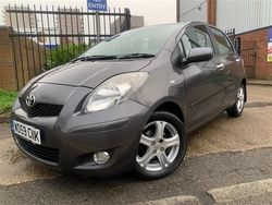 Grey Used 2010 Toyota Yaris Hatchback | £1,795 (Fair price)