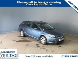 Blue Used 2014 Vauxhall Astra Design Edition Estate | £3,495 (Good price)