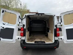 White Used 2022 Vauxhall Vivaro S Van | £13,999 (Fair price)