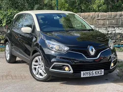 Black/cream Used 2015 Renault Captur Dynamique SUV | £6,750 (Fair price)