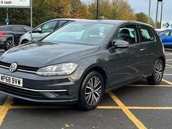 Grey Used 2018 VW Golf VII SE Hatchback | £9,995 (Fair price)