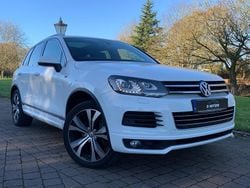 White Used 2013 VW Touareg R-line SUV | £11,690 (Fair price)