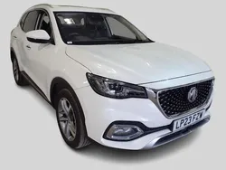 White Used 2022 MG HS Exclusive SUV | £15,295 (Fair price)