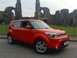 Red Used 2015 Kia Soul Plus SUV | £4,699 (Good price)