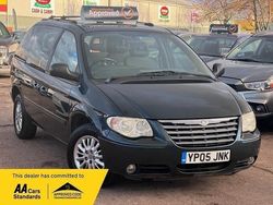 Green Used 2005 Chrysler Voyager MPV | £2,475