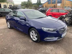 Blue Used 2017 Vauxhall Insignia Hatchback | £9,000 (Fair price)