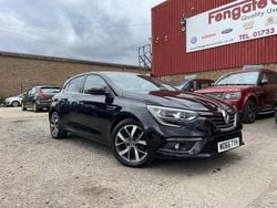 Black Used 2017 Renault Mégane IV Dynamique Hatchback | £5,750 (Fair price)