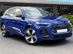 Blue Used 2025 Audi Q5 Advanced SUV | £52,390 (A bit pricey)