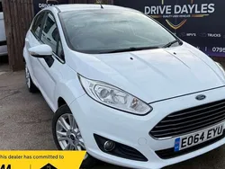 White Used 2014 Ford Fiesta Zetec Hatchback | £3,999 (Fair price)