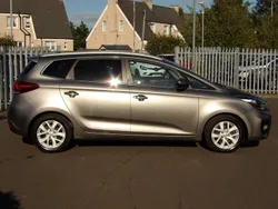 Silver Used 2017 Kia Carens 2 MPV | £9,490 (Fair price)