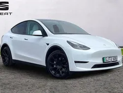 White Used 2022 Tesla Model Y Long Range SUV | £25,995 (Fair price)